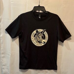 DISTRICT Black Short Sleeve Tee Graphic Design Mahalo Bad Ass Coffee Hawaii USED